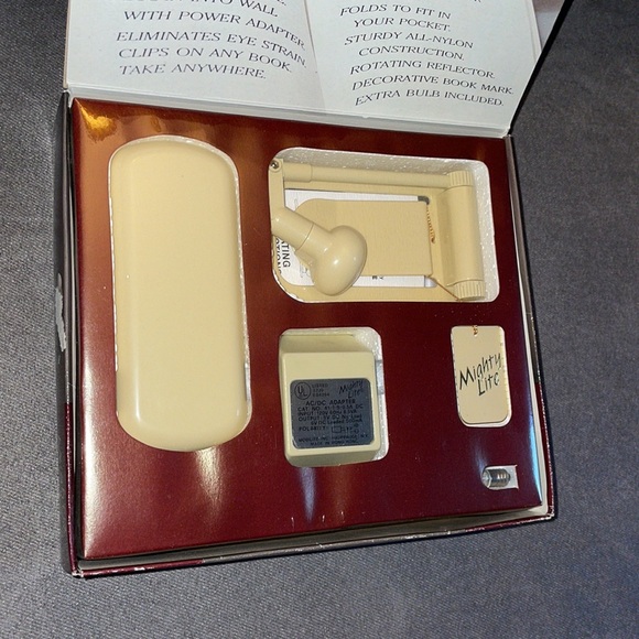 NWT. Mobility Lite. Portable reading light. - Picture 3 of 4